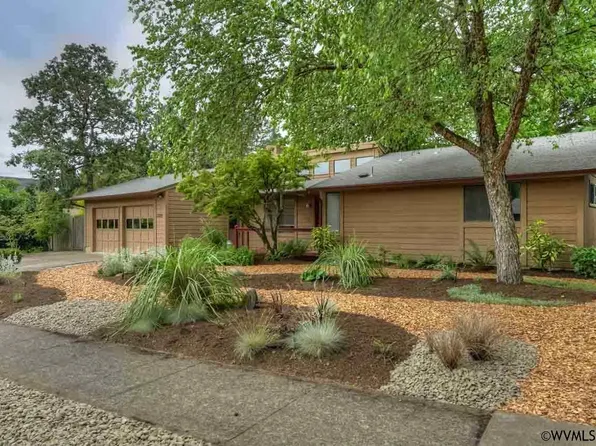 1222 NW Hillcrest Dr, Corvallis, OR 97330