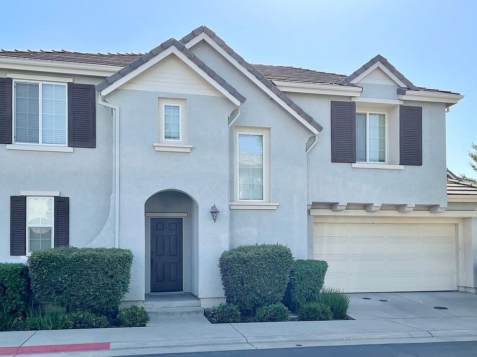 1st image of 8572 Cortina Cir
