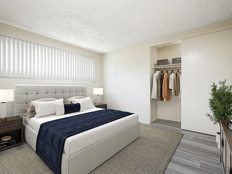 530 N Wilson Ave #15 — Photo 6