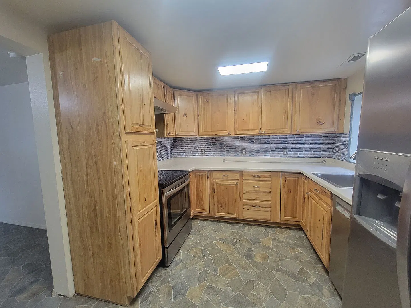 **Move-In Special** Charming 4BR/2BA Home w/ New Paint & LVP Flooring! — Photo 4