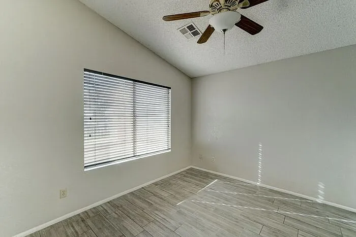7040 W Olive Ave #12 — Photo 14