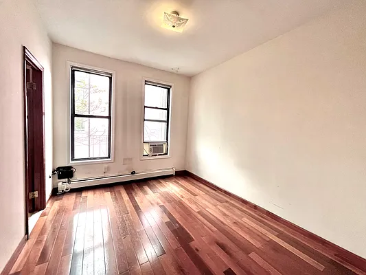 Rented by New Amsterdam Realty Group | media 16