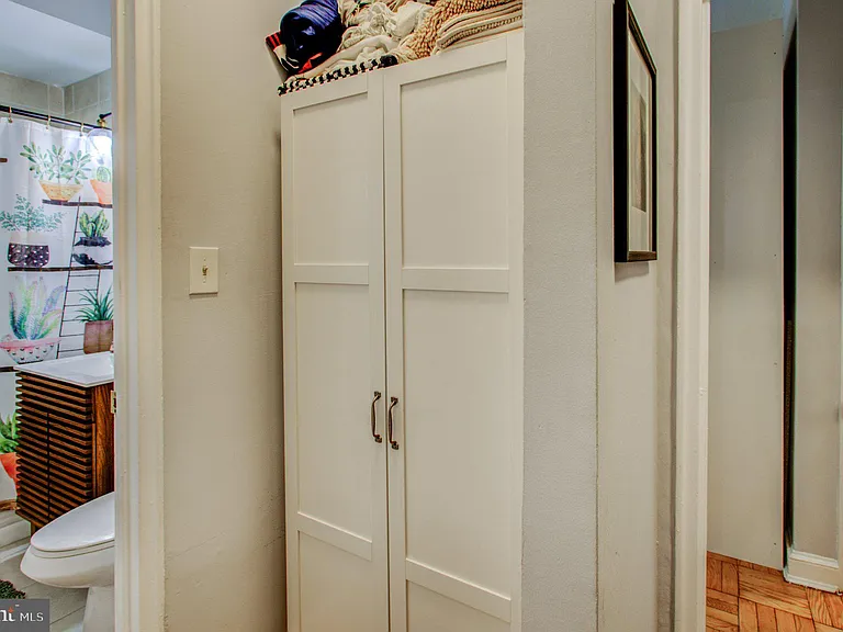 2515 K St NW #210 — Photo 10