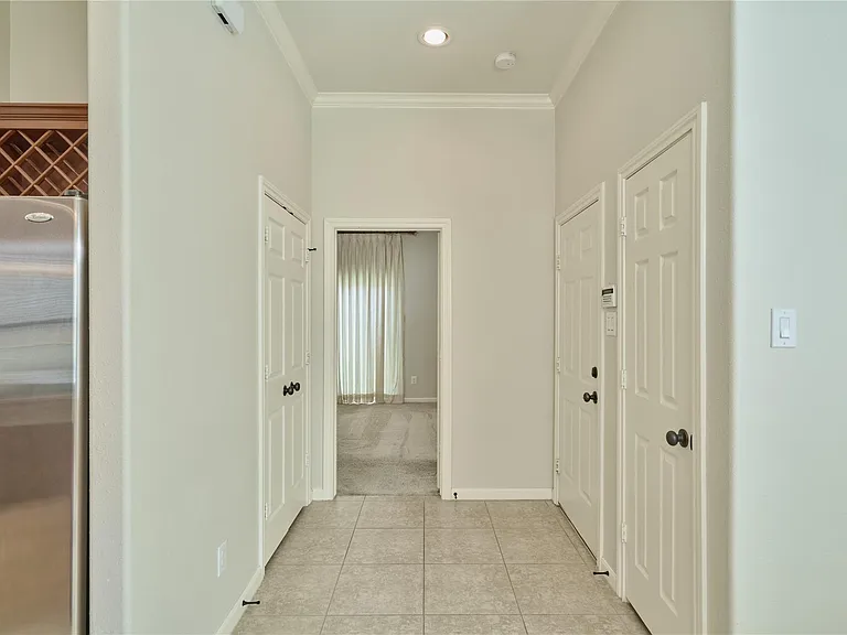 2726 Misty Heath Ln — Photo 15
