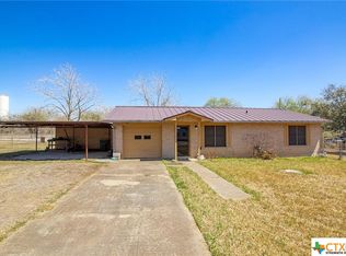10430 5th St, Pettus, TX 78146
