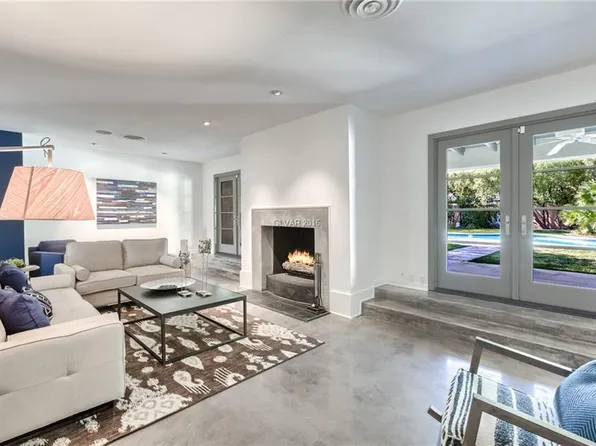 3100 Conners Dr, Las Vegas, NV 89107