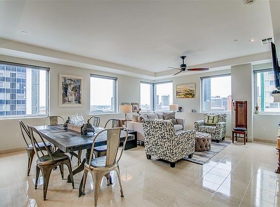 5th image of 1505 Elm St #506
