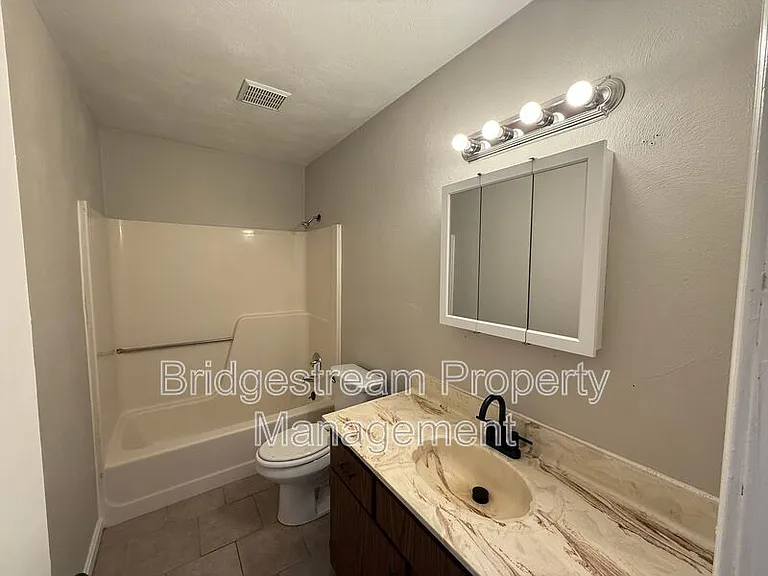 155 Forest St — Photo 9