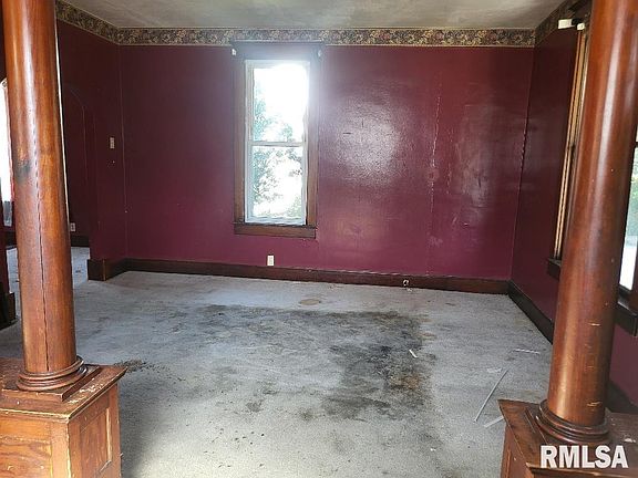 3rd image of 343 W 1st St