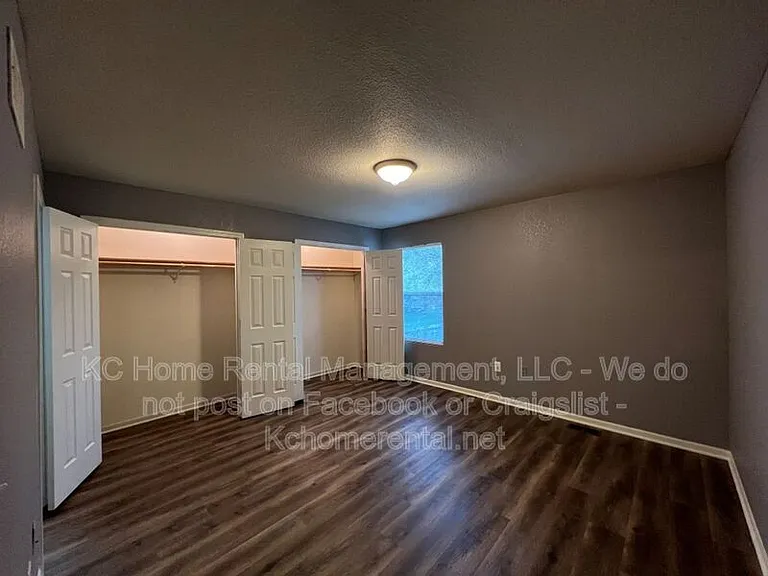 1003 S Hocker Ave — Photo 8
