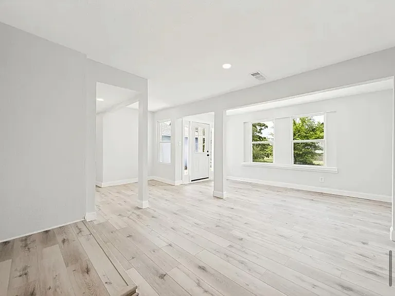 1023 Oak Dr — Photo 13