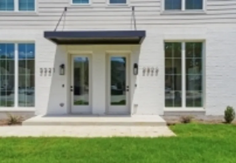 3321 S University Dr — Photo 2