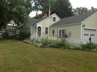 63 Sagamore St, Glens Falls, NY 12801