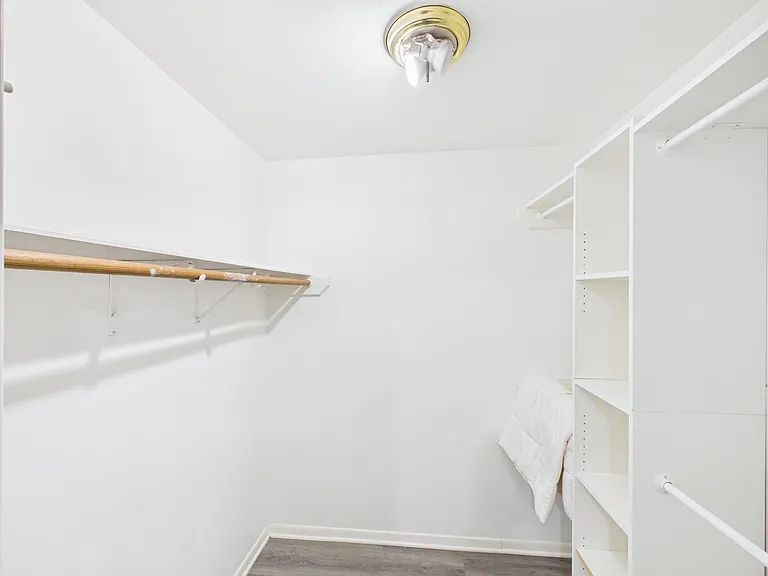 7611 Hopewell Ln — Photo 17