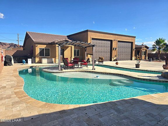 2nd image of 1100 Rolling Hills Dr