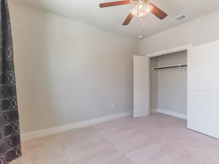 13800 Lyndhurst St #221 — Photo 35