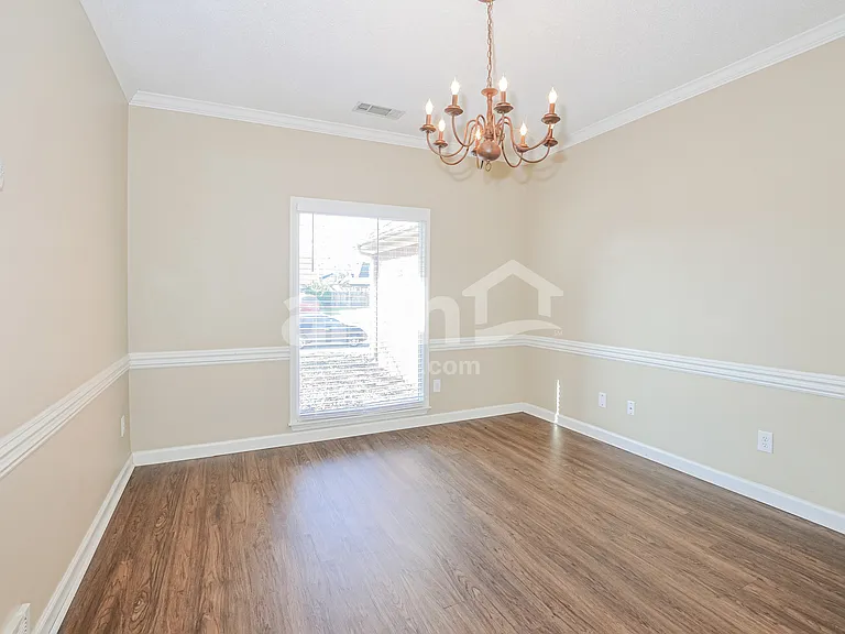 1926 Bohemia Dr — Photo 5