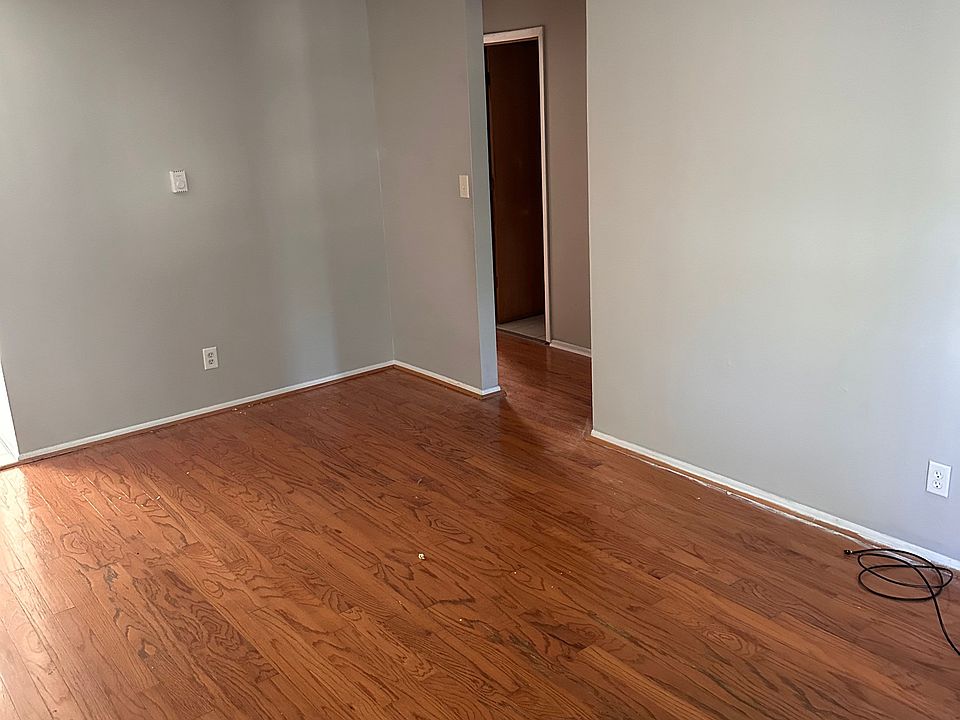 1st image of 2219 Gina St #4