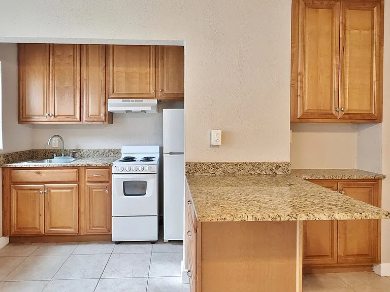 The Villas at Jax Beach — Photo 9