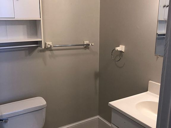 5th image of 2106 S Main St APT 2