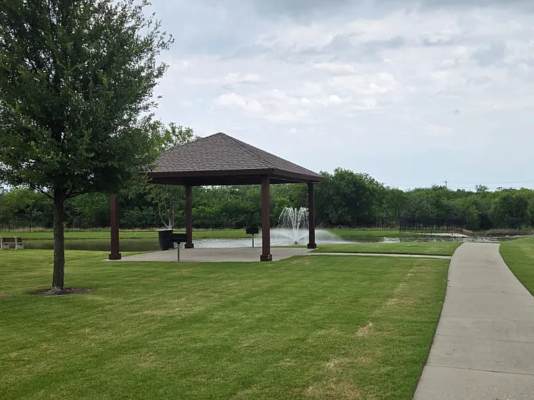 5116 Seashore Ln — Photo 25