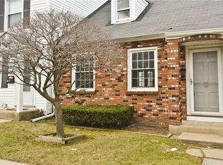 13 Lane Crest Ave, New Rochelle, NY 10805
