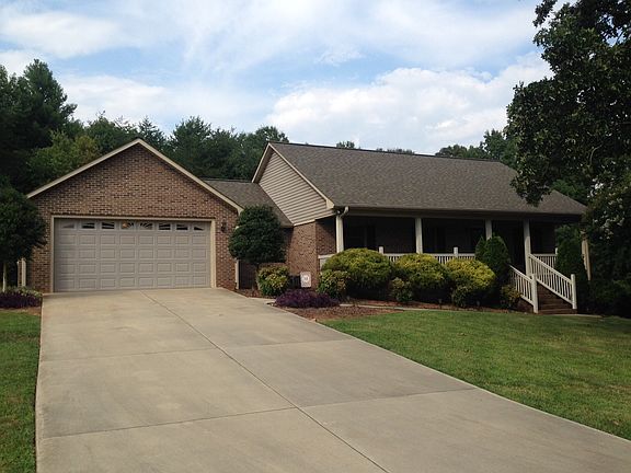 4th image of 131 Millbranch Ln