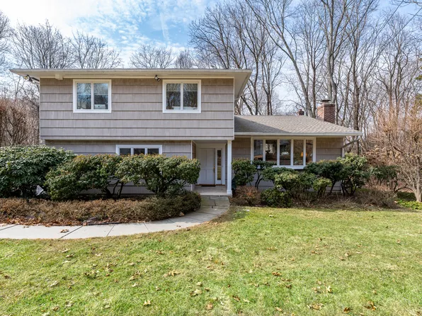 1 Red Oak Lane, Norwalk, CT 06850