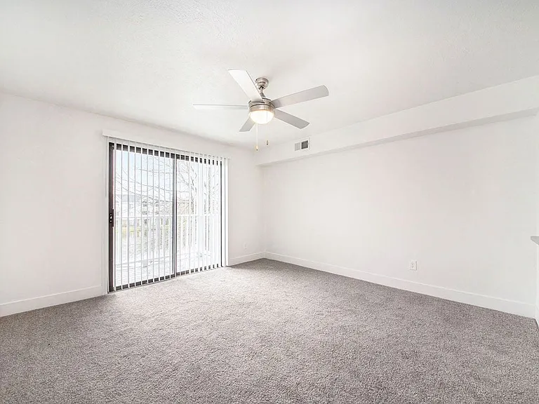 The Crossings Apartments — Photo 76