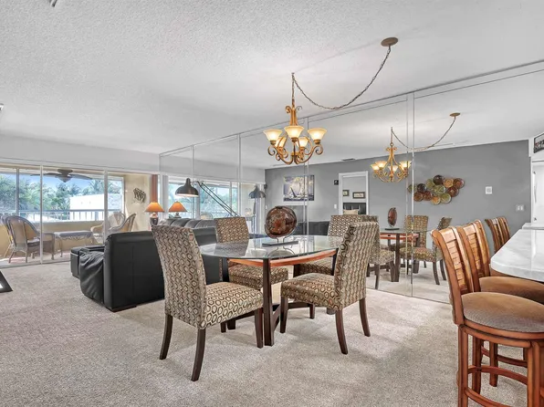 1100 Surf Rd APT 215, Riviera Beach, FL 33404