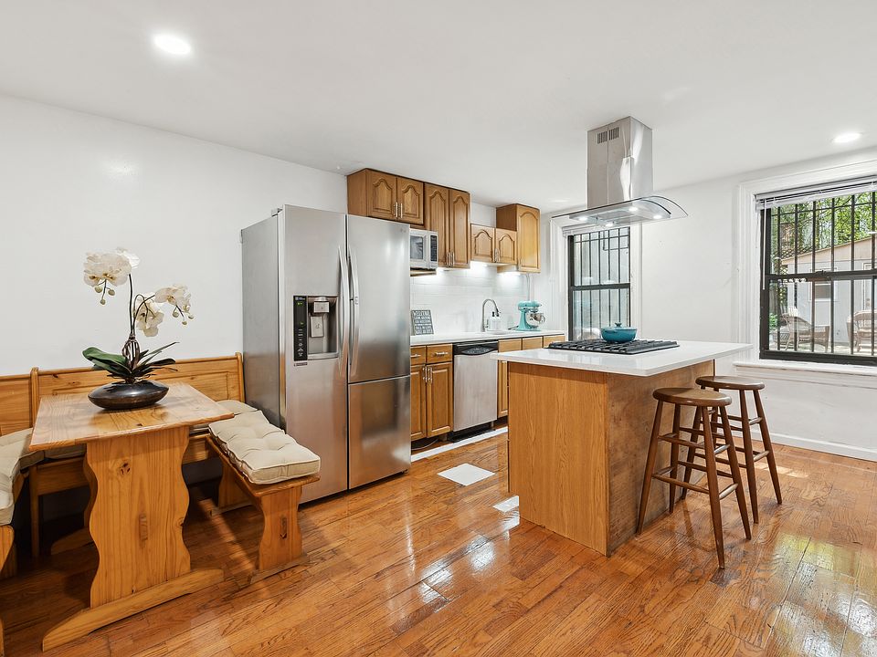 1st image of 314 Macon St #1