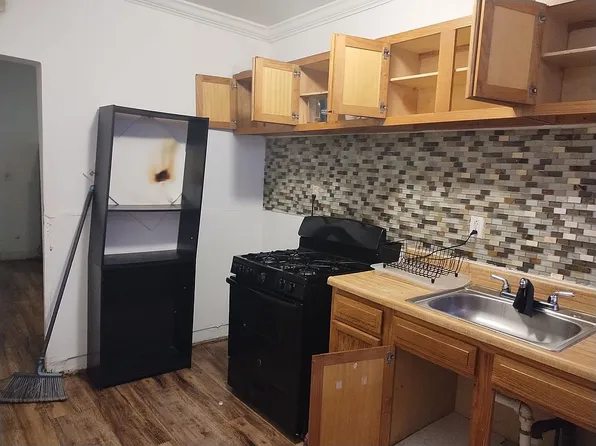 1736 N Chester St, Baltimore, MD 21213