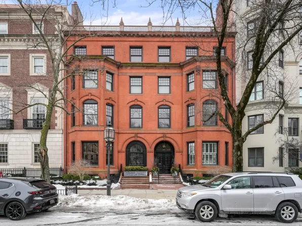 380 Commonwealth Ave APT 4, Boston, MA 02215