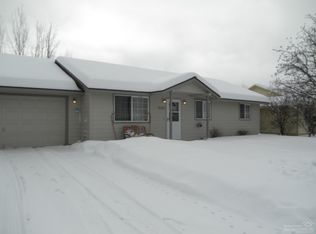 3142 SW Reindeer Ct, Redmond, OR 97756