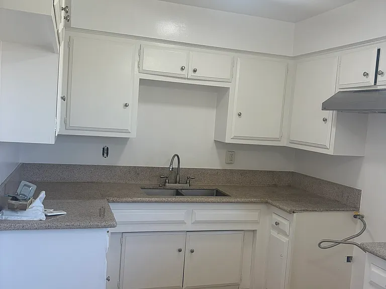 833 Bonita Ave — Photo 6
