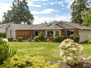 987 SW 1st Ave, Oak Harbor, WA 98277