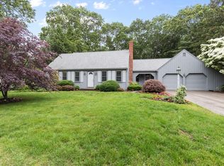 22 Longmeadow Rd, Hingham, MA 02043