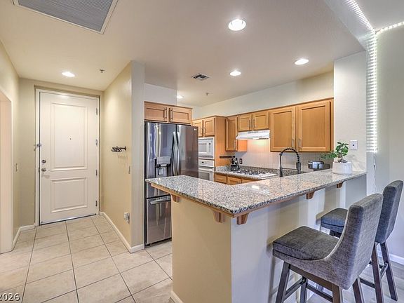 5th image of 43 Agate Ave #301