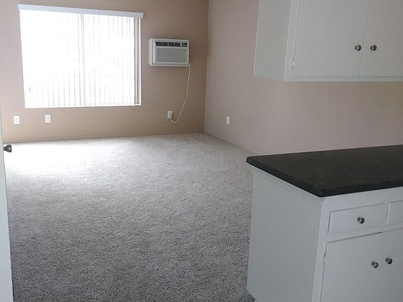 3rd image of 549 Penrose Dr APT C
