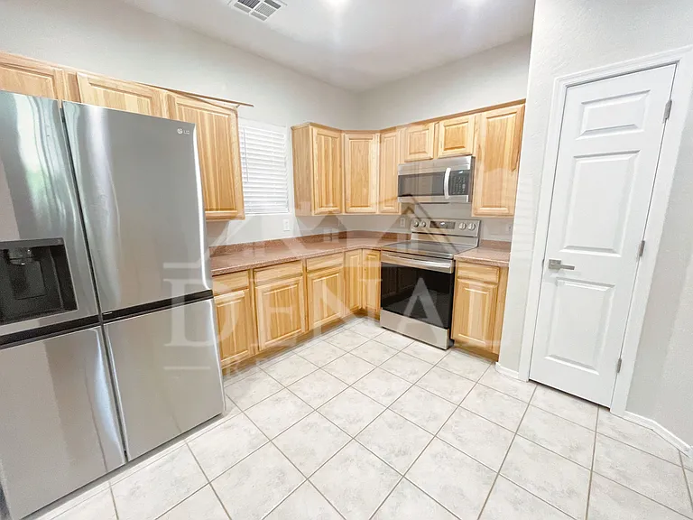 11500 E Cochise Dr #1007 — Photo 2