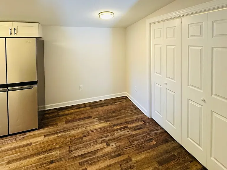 205 Simpson St — Photo 19
