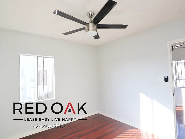 1184 E 52nd St #3/4 — Photo 18