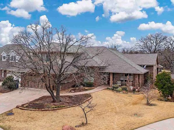 5824 W Garden Pointe Dr