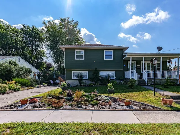 7 Vassar Dr, Somers Point, NJ 08244