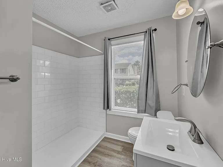 136 Lullwater Dr #A — Photo 13