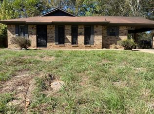 6733 George Washington Dr, Jackson, MS 39213