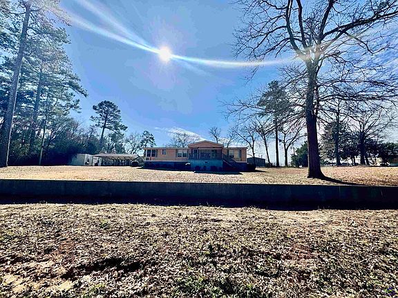 2nd image of 2211 New Cut Rd