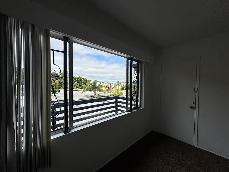 216 Orange St — Photo 12