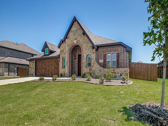 1562 Granite Elevation