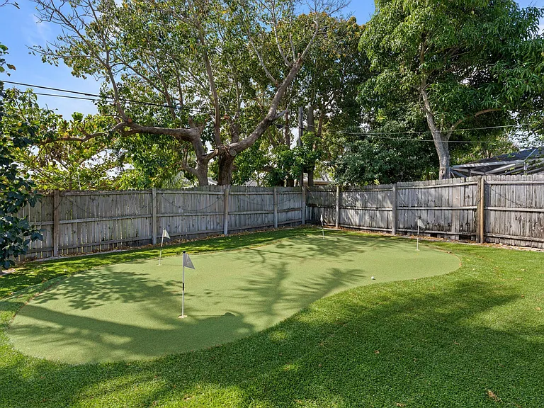 226 SW 13th Ave — Photo 16